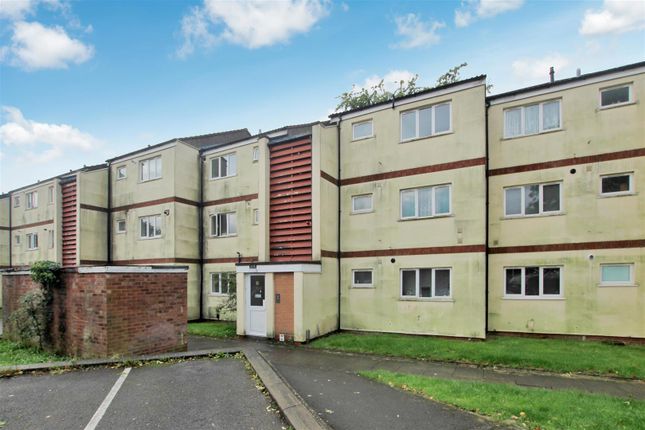 Thumbnail Flat for sale in Fownhope Close, Redditch