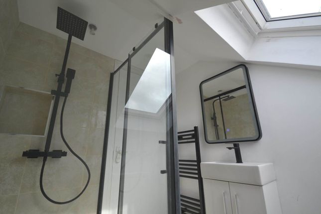Room 6, Framfield Road, London photo 5