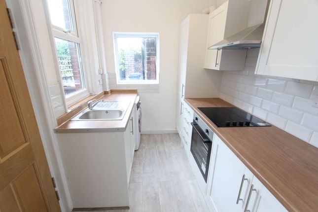 26 Woodstock Road, Sheffield photo 4