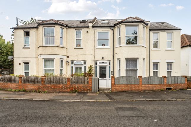1-bed flat on Flat B, 46-48, Meopham Road, Mitcham, £275,000