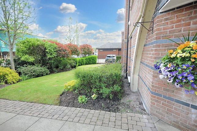 36, Joules Court, Crown Street, Stone photo 4
