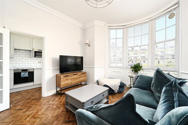 Flat for sale in Regency Square, Brighton, East Sussex