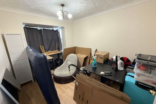 3, Penrose Drive, Bristol photo 3