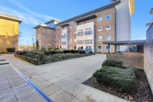 Flat for sale in Gean Court, Cline Road