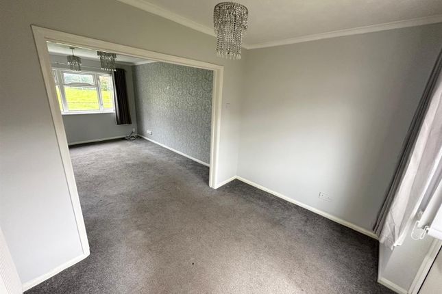 Blackwater Close, Brierley Hill photo 4