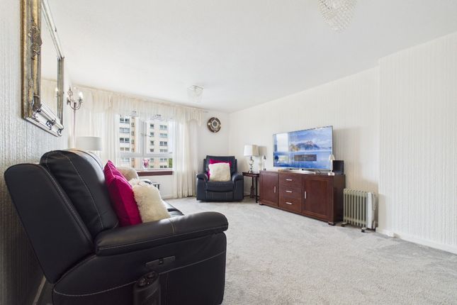 33, Phoenix Court, East Kilbride photo 4