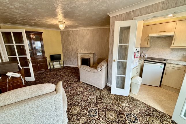 6 Trafalgar Court, East Terrace, Penzance photo 3