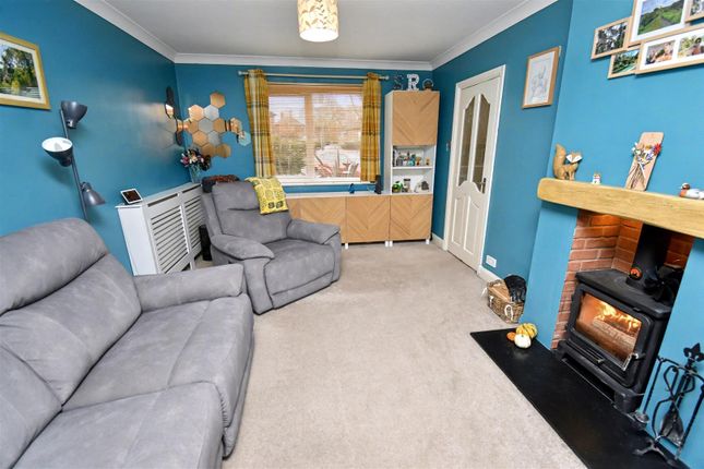 18, Irving Grove, Corby photo 4