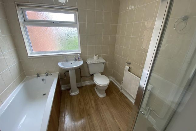 Terraced house to rent in Manor Road, Stourport-On-Severn