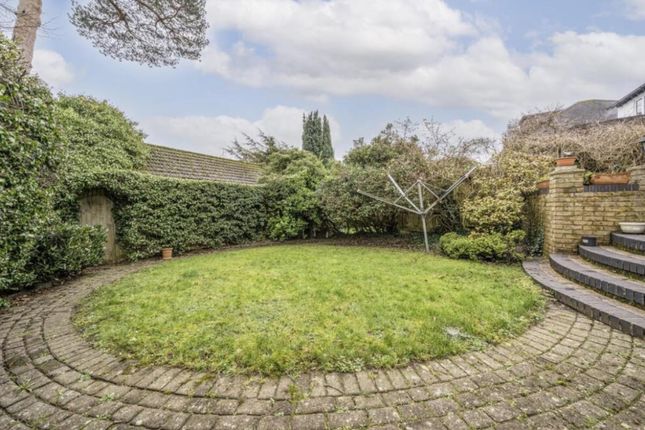 56 Elms Road, Harrow Weald, Harrow photo 5