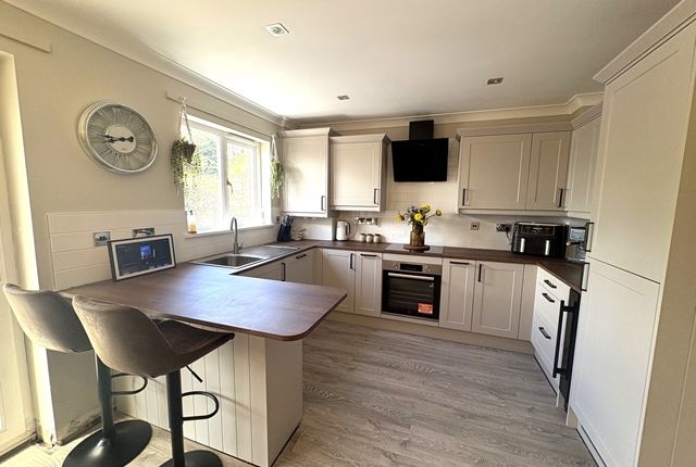 50, Woodmans Crescent Devon, Honiton photo 3