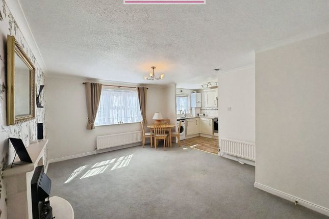 35, Old Mill Close, Dartford photo 4