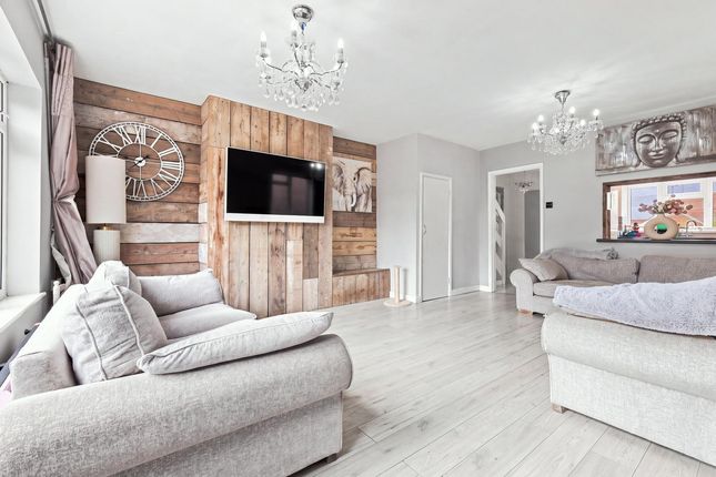 88, Ferry Road, Hockley photo 2