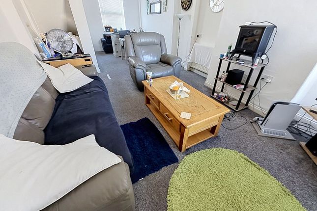 460 Hartshill Road, Stoke-on-Trent photo 3