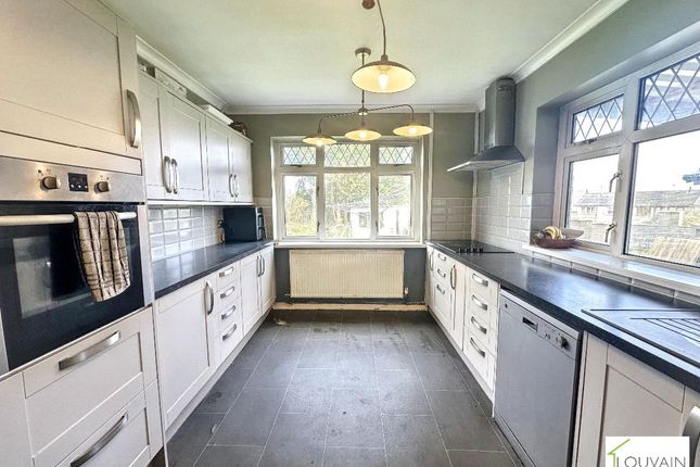 37 Stonebridge Road, Ebbw Vale photo 3