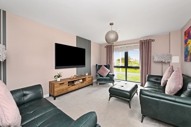 7, Wester Suttieslea Path, Newtongrange photo 2