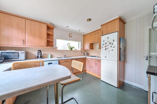 5, Wrayfield Avenue, Reigate photo 3