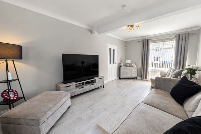 43, Mckillop Place, Saltcoats photo 3