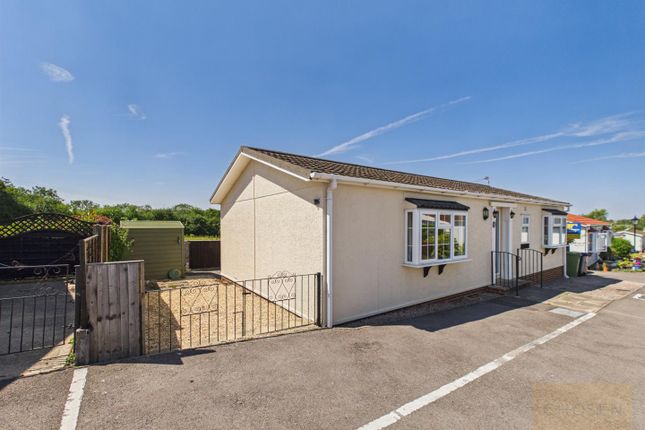 2-bed caravan on 20 Valley Park, Bamfurlong Lane, Cheltenham, £145,000