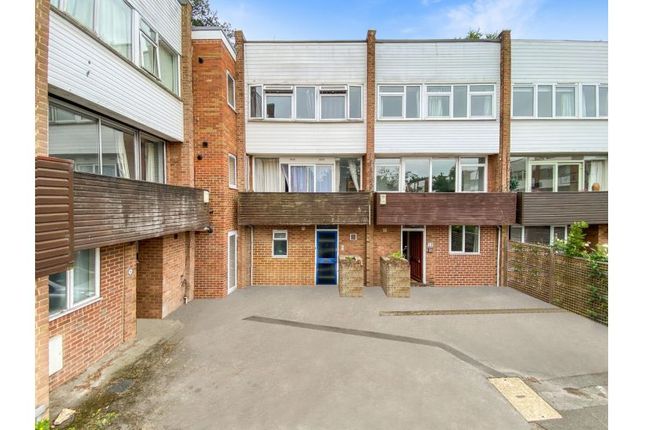 Thumbnail Terraced house to rent in Horwood Close, Headington, Oxford