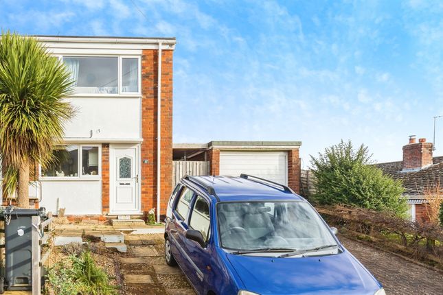 End terrace house for sale in Meadway, Malvern
