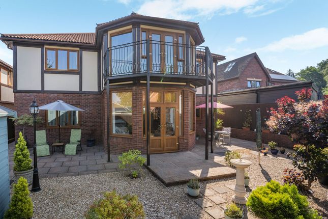 2, Gellideg Lane, Maesycwmmer, CF82 photo 4