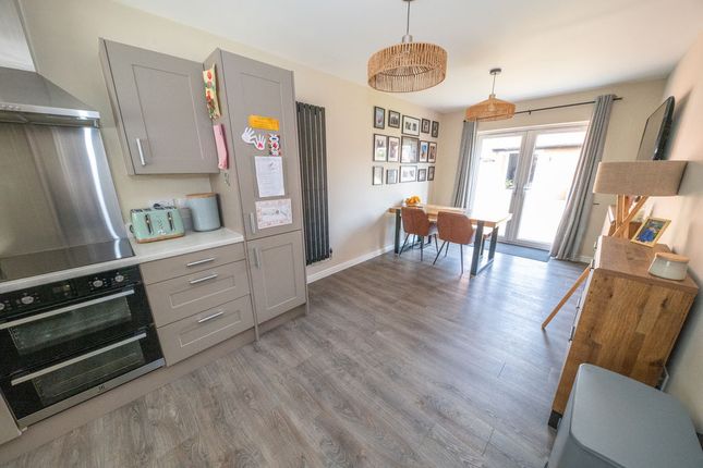 21, Carpenters Way, Denmead photo 3