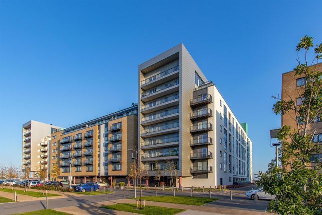 Thumbnail Flat for sale in Ferry Court, Cardiff