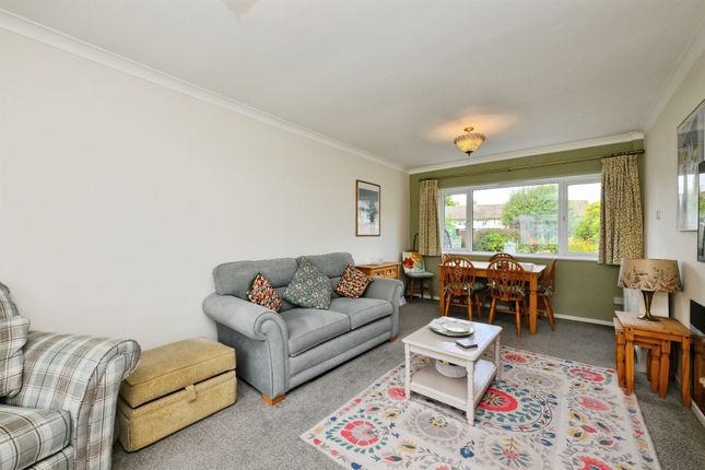 29, Sharpecroft, Harlow photo 4