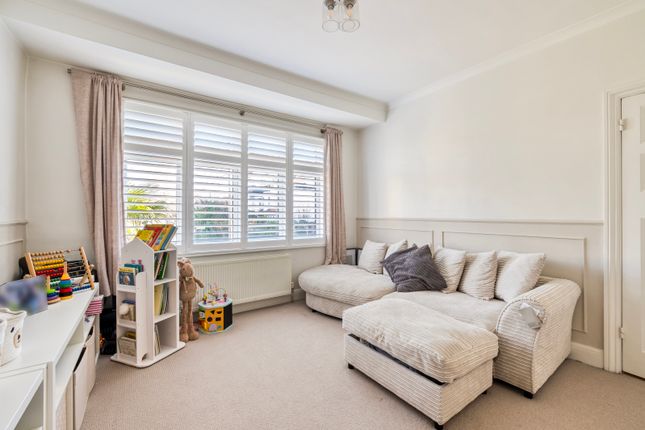 2, Prior Avenue, Sutton photo 4