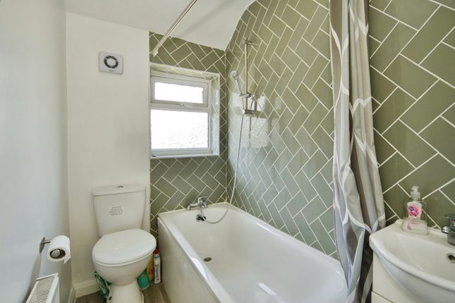 9, ST GEORGES ROAD, ESSEX photo 4