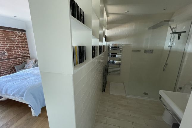 Flat 3 183, Beach Street, Deal photo 4