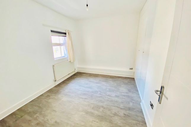1 Bedroom Flats And Apartments To Rent In High Street Sutton Sm1 Zoopla