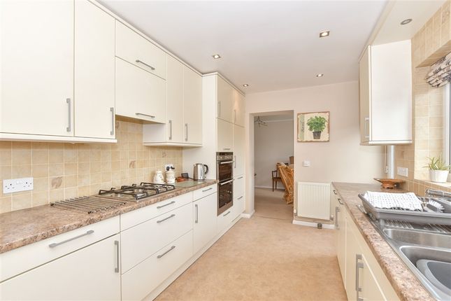 Chester Avenue, Hawkenbury photo 3