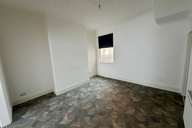 3, Telford Street, HULL photo 4