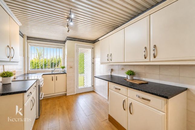 24, Wheatley Road, Wardley photo 4