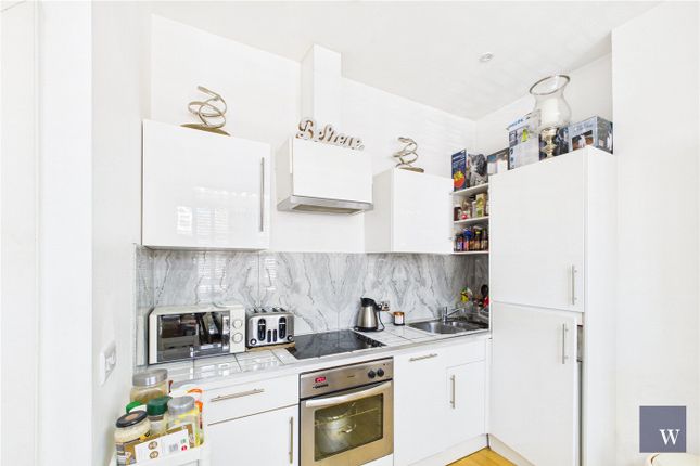 Flat 3, 27, Tierney Road, London photo 3