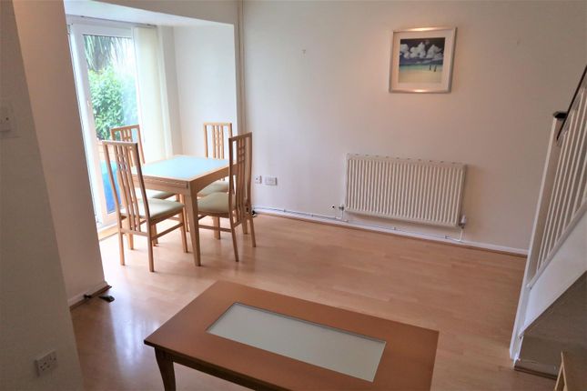 17, Kirkby Court, Cardiff photo 4