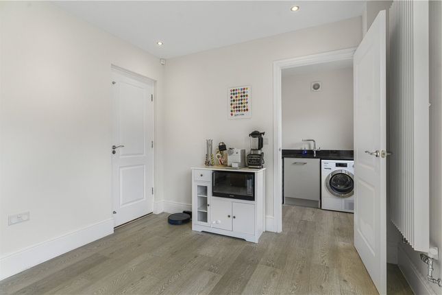 2, Curmore, Abingdon photo 4