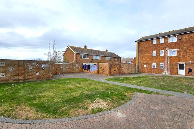 52, Edenbridge Drive, Sheerness photo 2