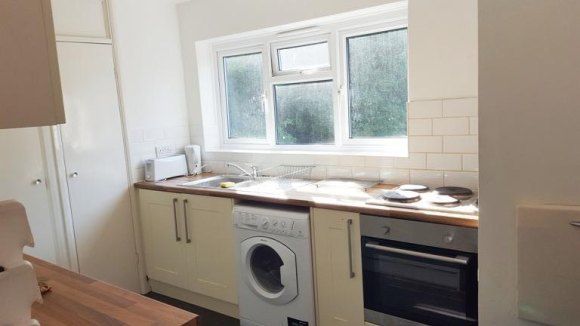 34, Shaftesbury Road, Canterbury photo 4
