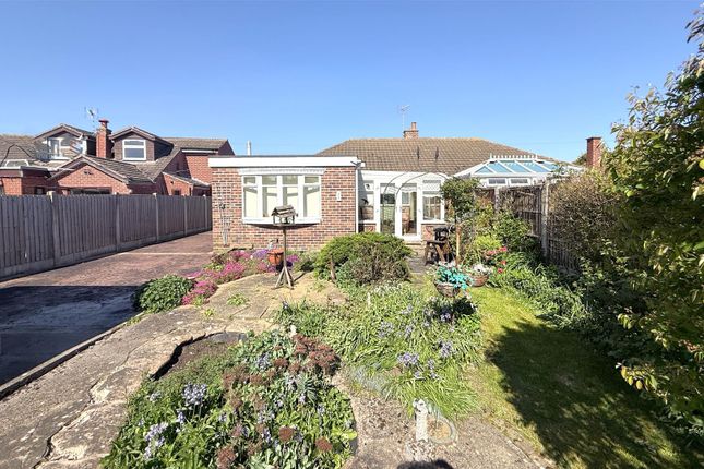 10, Fleming Avenue, Bottesford photo 2