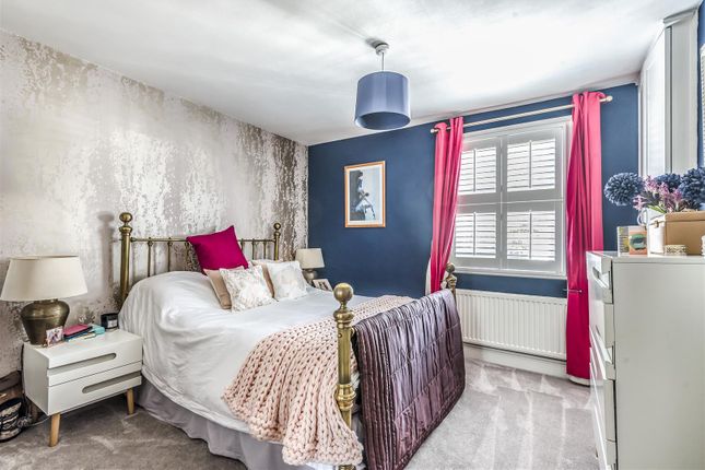 Terraced house to rent in St. Georges Road, Richmond