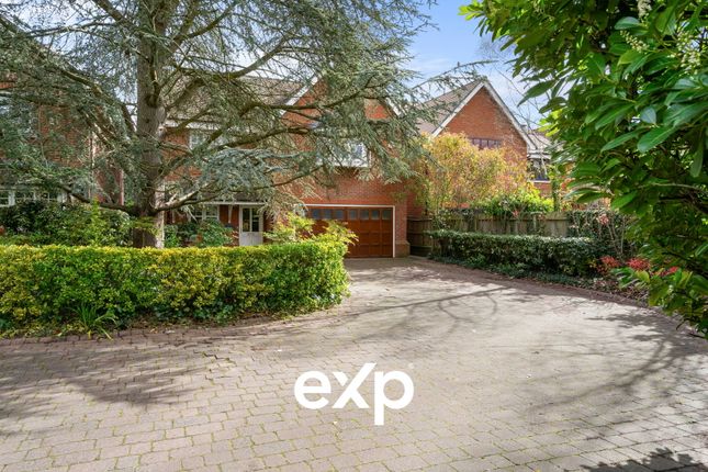 Kennedy House, St. Judes Road, Egham photo 3