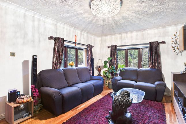 48, Nash Grove Lane, Finchampstead photo 4