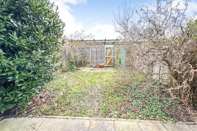 39, Green Way, Hampshire photo 2