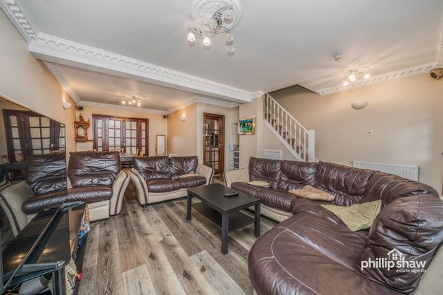 8 Morley Crescent West, Stanmore photo 4