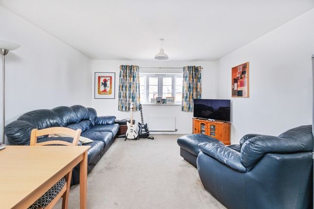 111, Poppyfields Way, Brackley photo 2