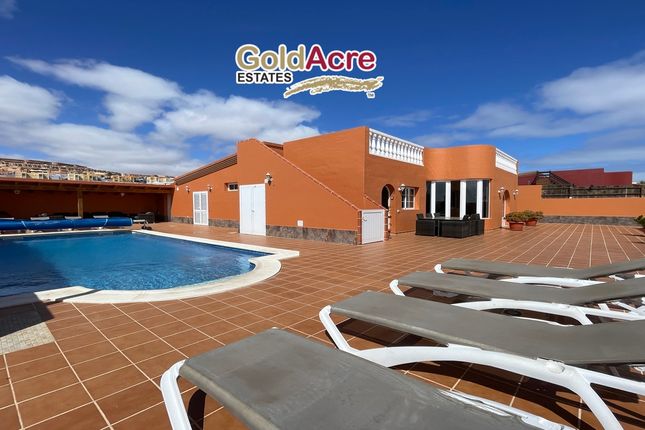 Detached house for sale in Caleta De Fuste, Canary Islands, Spain
