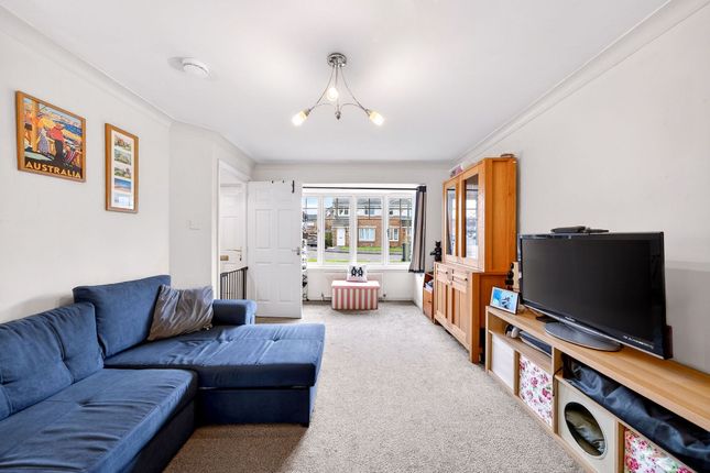 67 Harrysmuir Gardens, Livingston photo 2